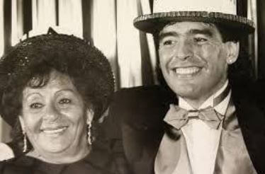 Dalma Salvadora Franco and her son, Diego Maradona at an event.